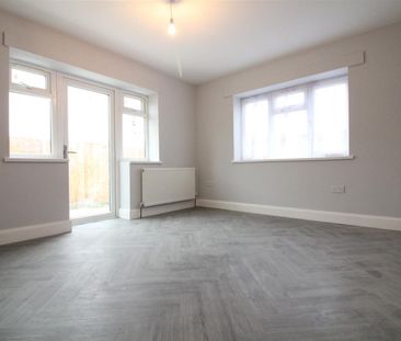 Snape Spur, Slough - Photo 1