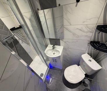 Studio Flat, Thicket Road, SE20 - Photo 2