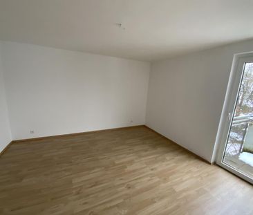 Einzugsbereite 3-Zimmer-Wohnung mit Balkon und neuem Badezimmer in ... - Foto 1