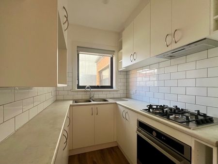 91A Buckley Street, Moonee Ponds VIC 3039 - Photo 2
