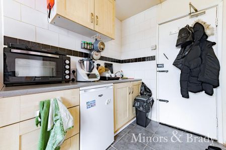 Studio to rent - Photo 4