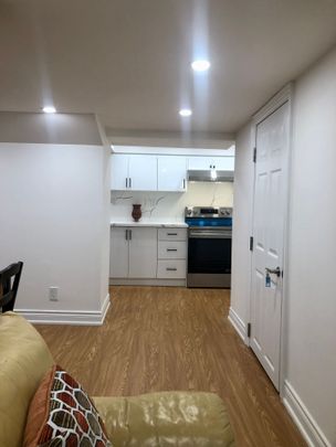 For Lease - 95 Dewpoint Road, Vaughan, Ontario - Photo 1