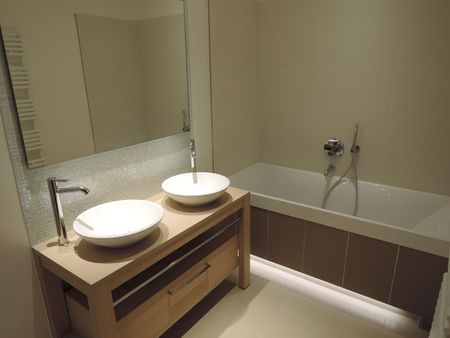 Appartement de réception Parc Monceau, place de la République Dominicaine - Photo 4