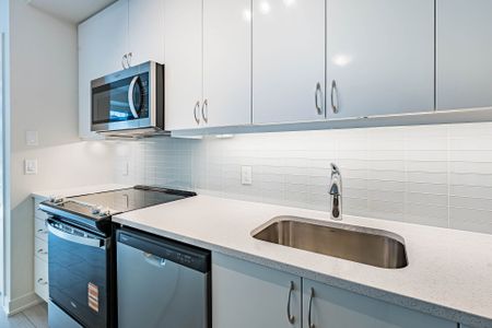 For Lease - 38 Annie Craig Drive Unit# 5006, Toronto, Ontario - Photo 5