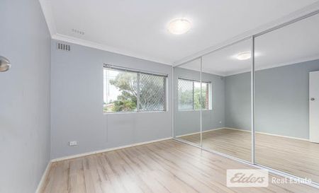 Cozy unit! - Photo 4