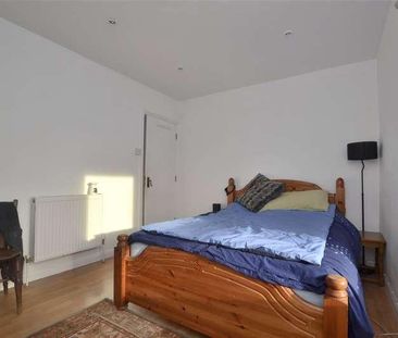 Central Road, Stroud, Gloucestershire, GL5 - Photo 1