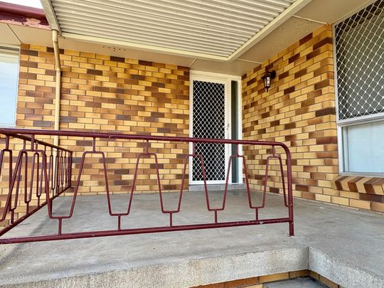 SOUTH TAMWORTH- 3 Bedroom Home - Photo 1