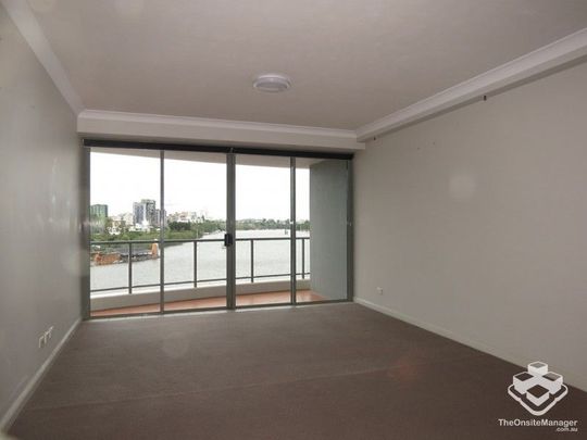ADMIRALTY TOWERS 1 - STUNNING RIVER VIEWS - Photo 1