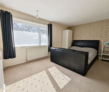 Waveney Green, SO16 - Photo 5