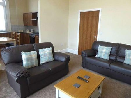 Victoria Park Apartments, Barrow-in-furness, LA14 - Photo 3