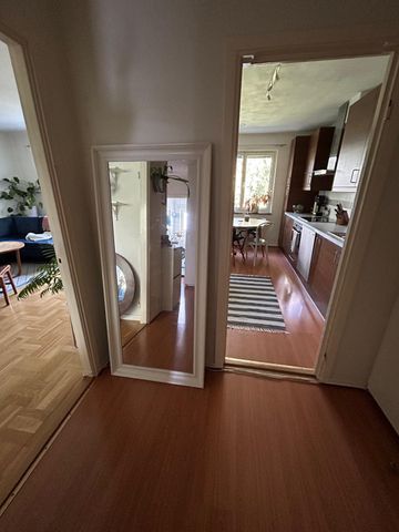 Hanna Paulis gata, Hägersten - Photo 3