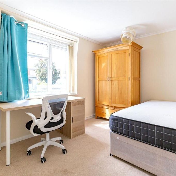 4 bedroom house to rent - Photo 1