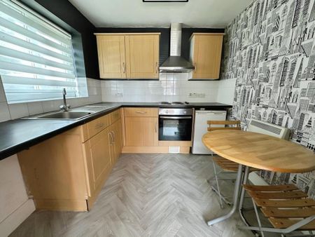 2 bedroom flat to rent - Photo 4