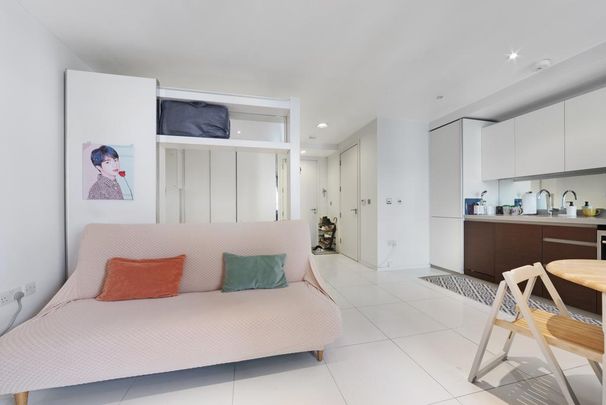 Studio to rent - Photo 1