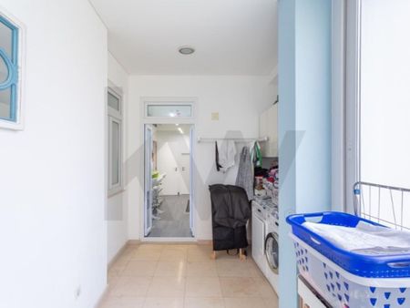 3 room luxury Apartment for rent in Lisbon, Portugal - Photo 4