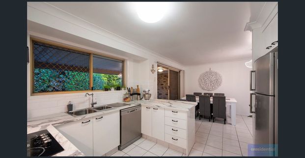 For Lease: Well-Presented Home in Prime Edens Landing Location! - Photo 1