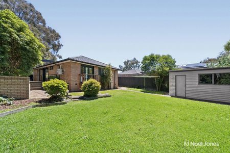 8 Kenwood Crescent, RINGWOOD - Photo 4
