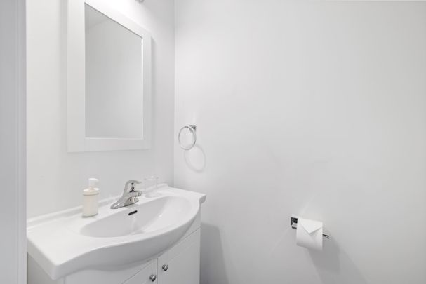 For Lease - 447 Lansdowne Avenue Unit# Laneway, Toronto, Ontario - Photo 1