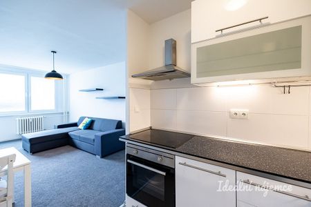 Pronájem bytu 2+kk 45 m² - Fotografie 2