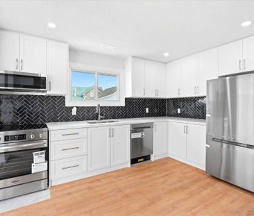 For Lease - 7866 Yonge Street, Innisfil, Ontario - Photo 5