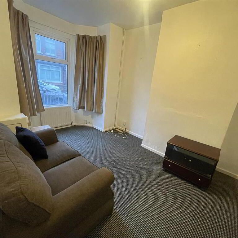 21 Brookland Street, Lisburn Road, Belfast, BT9 7FZ - Photo 1