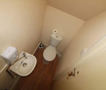 1 bedroom property to rent - Photo 6