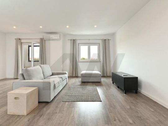 4 room luxury Apartment for rent in Cascais, Lisbon - Photo 1