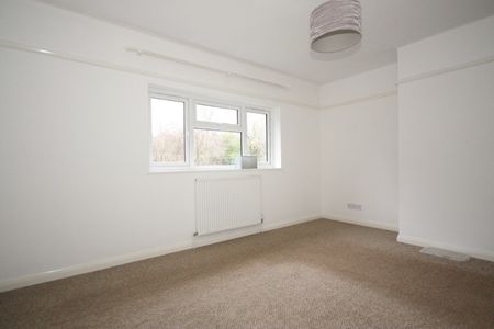 Carthouse Lane, Woking - Photo 4