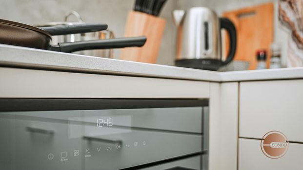 COMFORTABLE 2.5-ROOM CHARM APARTMENT WITH BALCONY NEAR THE RIVER - Photo 1