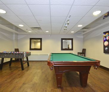 800 Richmond Street West - Photo 2