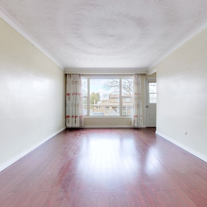 For Lease - 225 Pineway Boulevard Unit# Upper, Toronto, Ontario - Photo 1