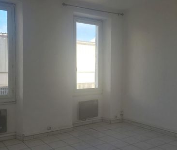 Location Appartement 2 pièces 37m² MARSEILLE 15ème - Photo 4
