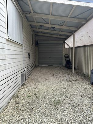 Beautiful 4 BR home - Photo 1