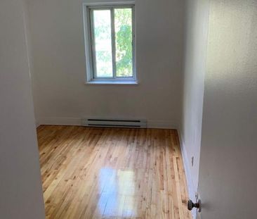 2 CH - 1 SDB - Montréal - $1,335 /mo - Photo 1