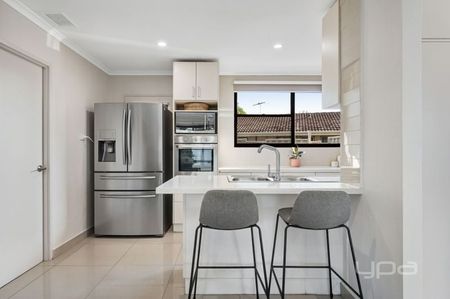 NEWLY RENOVATED WITH SUPERB LOCATION - Photo 3