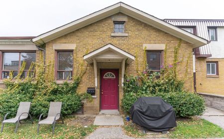 For Lease - 1641 Victoria Park Avenue Unit# 4, Toronto, Ontario - Photo 2