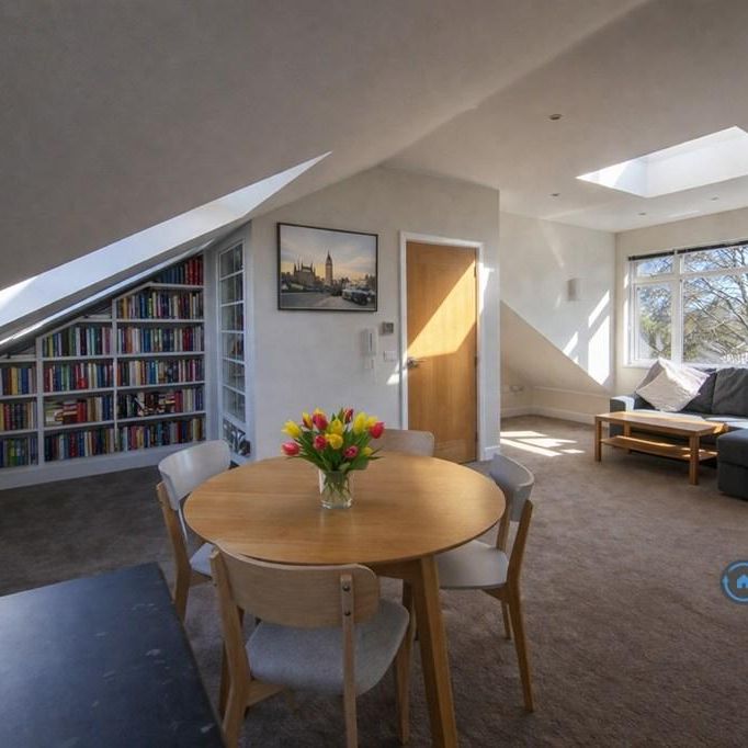 3 bedroom flat to rent - Photo 1