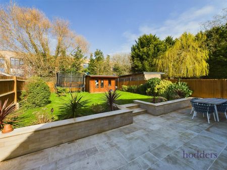 4 bedroom detached house to rent - Photo 5
