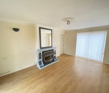 Birchtree Close, Sketty, Swansea, SA2 - Photo 2