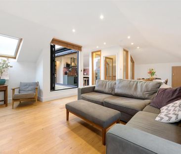 4 bedroom duplex to rent - Photo 1