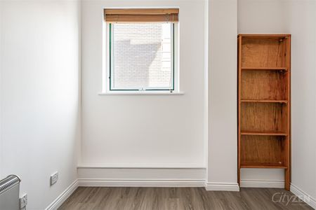 Cathedral Lodge 110-115 Aldersgate Street, London - Photo 4