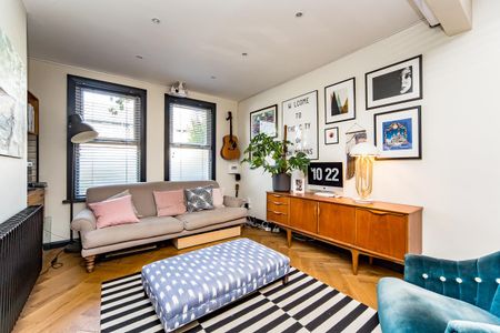 Elphinstone Road , E17 5EX - Photo 2