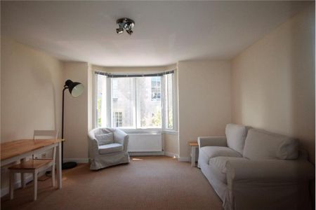 1 bed flat for rent in West End - Photo 2