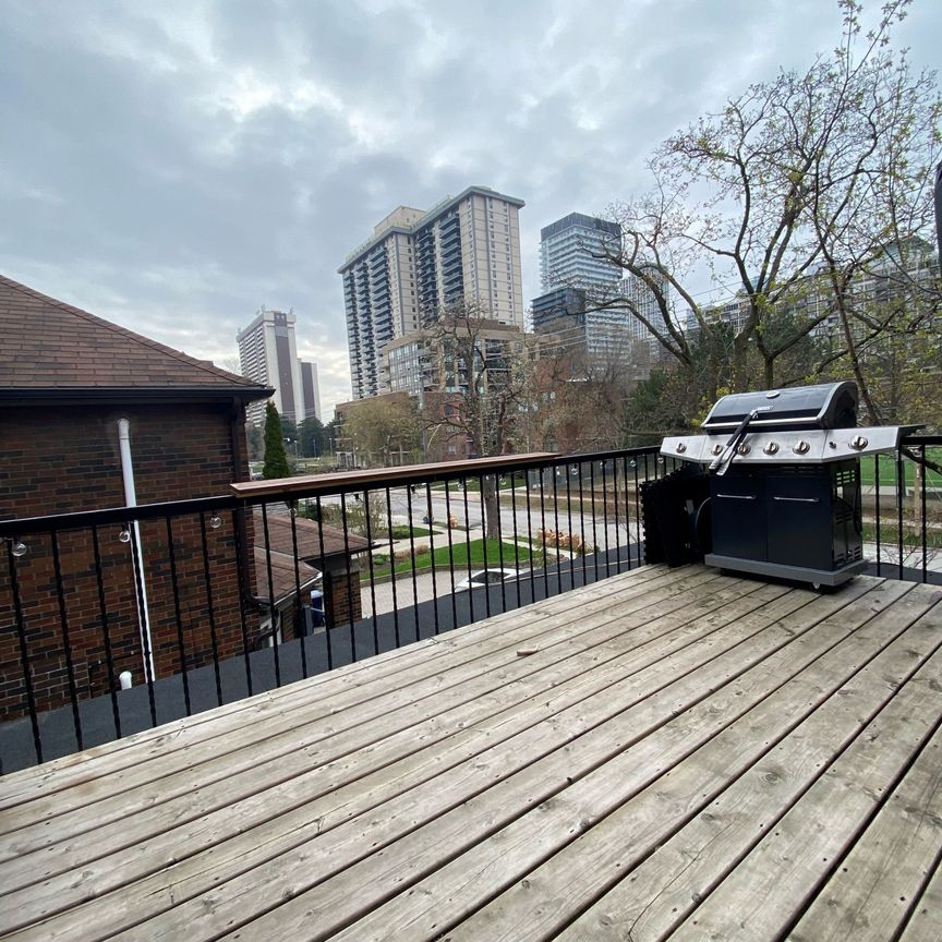 For Lease - 42 Keewatin Avenue Unit# 2nd Floor, Toronto, Ontario - Photo 1