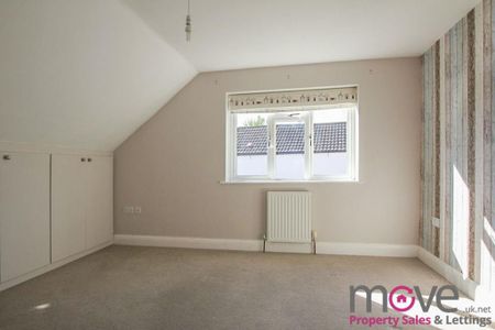 3 bedroom semi-detached house to rent - Photo 2