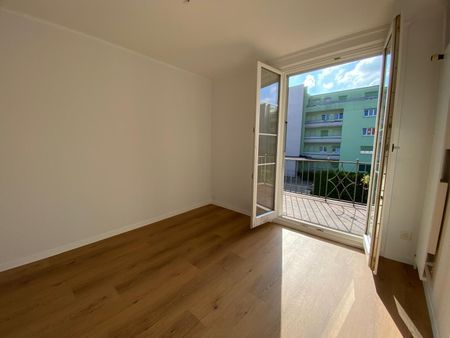 Love at first sight guaranteed: newly renovated apartment in a quiet and green environment - Photo 3