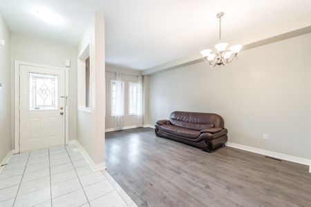 For Lease - 97 Annina Crescent, Markham, Ontario - Photo 2