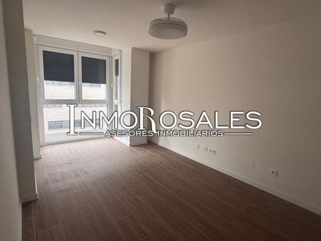 Piso de alquiler en Calle de Maricara, Butarque - Photo 2