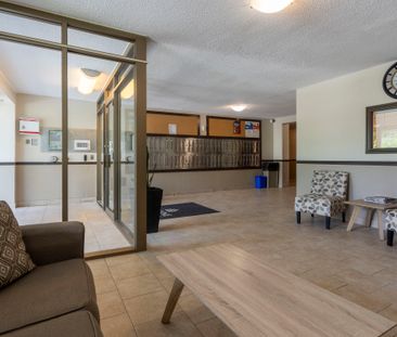 Mapleview Manor - Photo 6