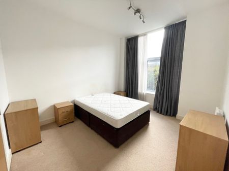 3 bedroom apartment to rent - Photo 4